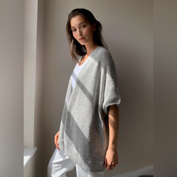 Aritzia Community Ionic Cape Size XS/S - Picture 2 of 4